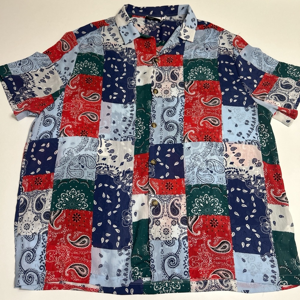 ASOS design Men’s Paisley patchwork print button up shirt short sleeve Large